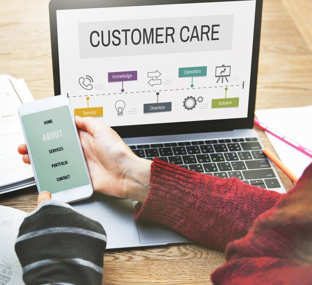 Customer care on laptop