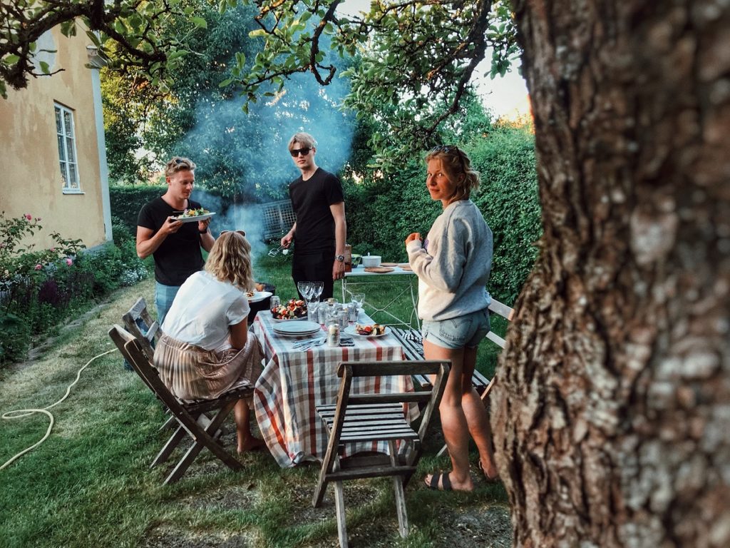eating at the backyard