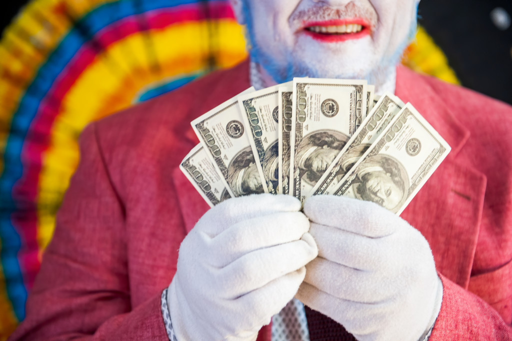 comedian income concept